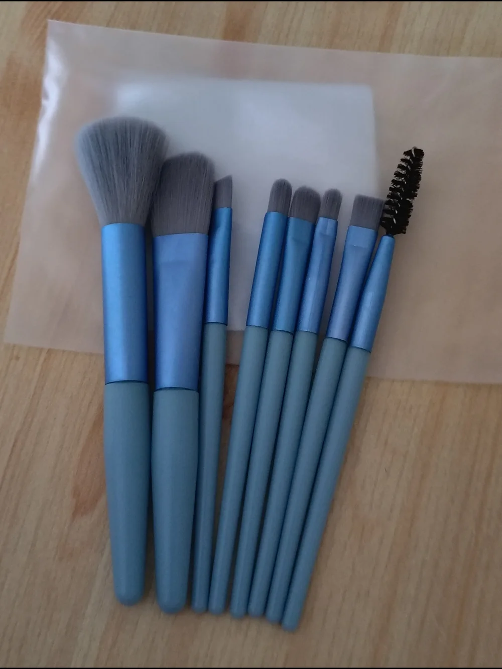 8pc Makeup Brush Set - Picture 3 of 3